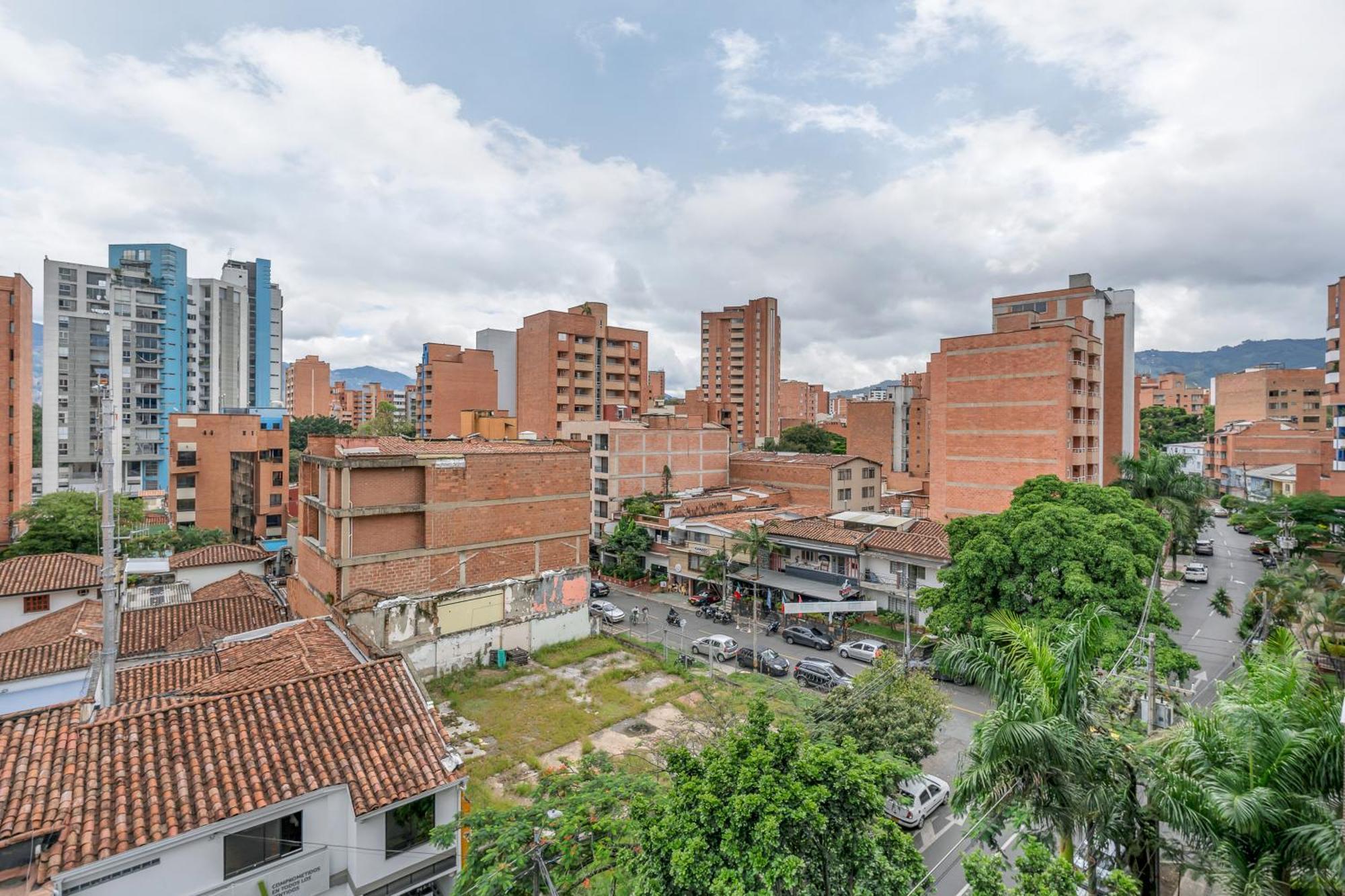 Apartamentos Housy Laureles Medellín Exterior foto